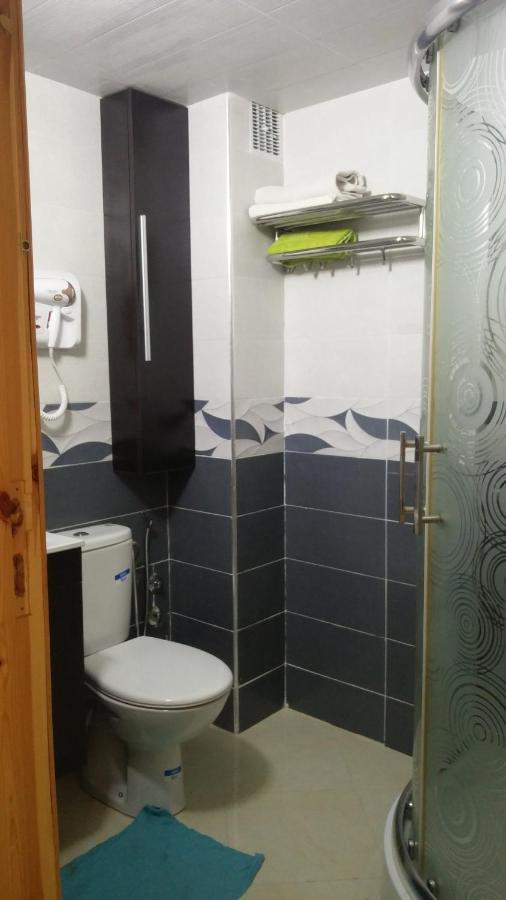 פס Logement Hotel Et Navette Gratuite מראה חיצוני תמונה